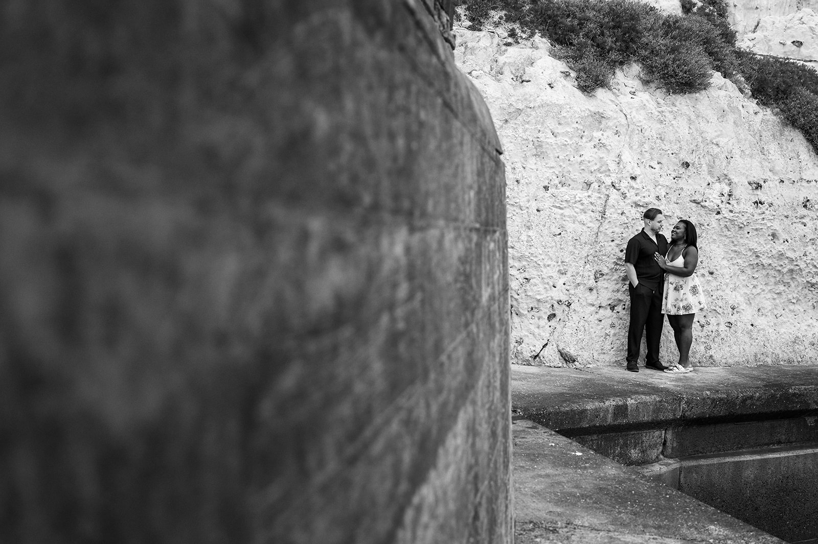 Stephanie and Teodor by the cliffs